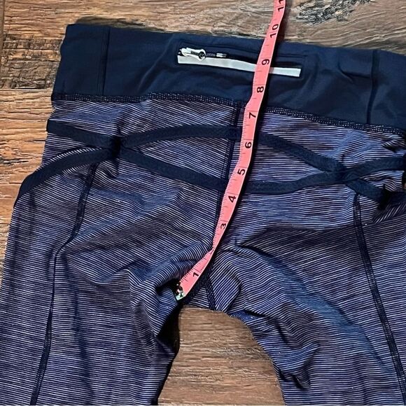 Lululemon Athletica Capri pants size 4 - Picture 3 of 12